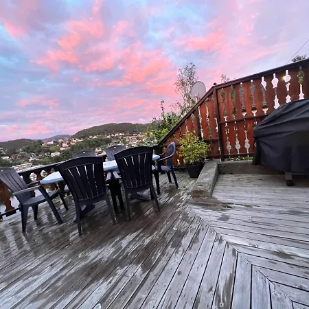 Feriehus I Med Panoramautsikt *