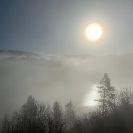 I Med Panoramautsikt 度假居 弗莱克菲尤尔